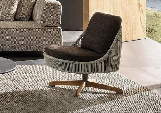 Round design Garden teak wood top table and Rope veaven chairs Patio villa